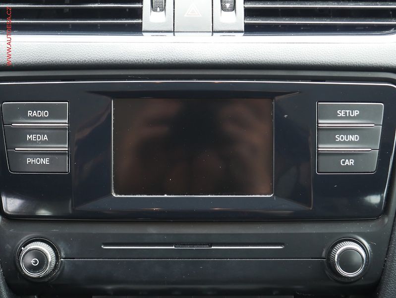 Škoda Octavia (2015) 1.6 TDi, ČR, Ambition - fotka 11 z 14