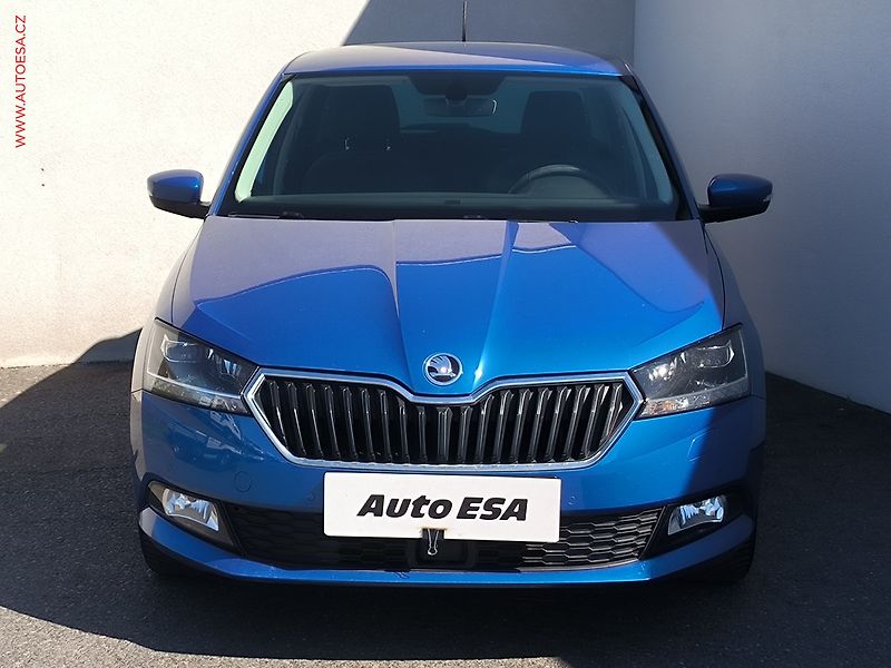 Škoda Fabia (2019) 1.0 TSI, 2.maj,ČR, LED - fotka 2 z 21