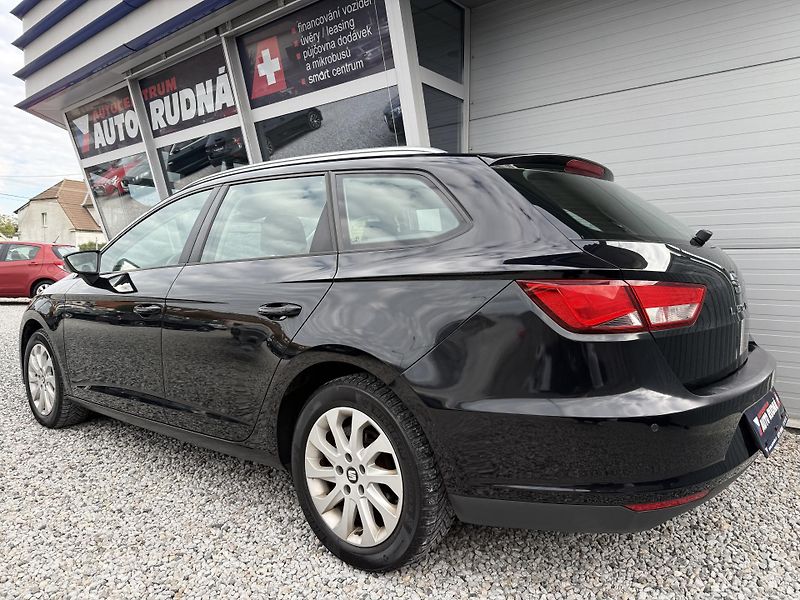 Seat Leon 1,4 TSI 90kW ST Navi AKCE ! - fotka 11 z 28