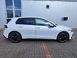 Volkswagen Golf (2025) R-Line People 1,5 eTSI 7DSG mH - náhled 2