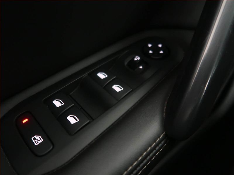 Peugeot 308 (2016) 2.0 BlueHDi, Navi, Tempomat - fotka 21 z 23
