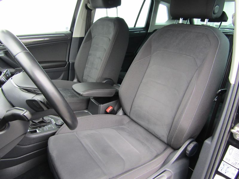 Volkswagen Tiguan (2018) Highline 2.0 BiTDI DSG 4MOTION - fotka 19 z 30