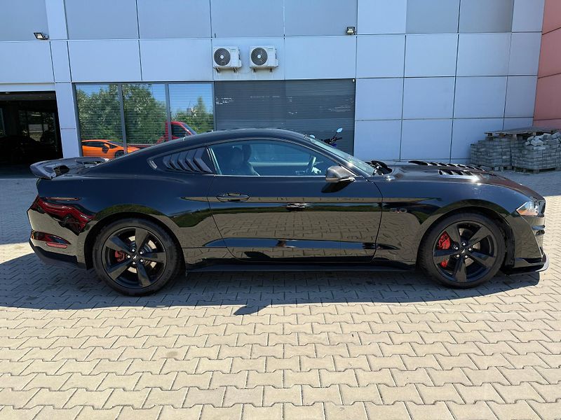 Ford Mustang (2018) GT5.0 AT FACELIFT SHELBY paket - fotka 13 z 14