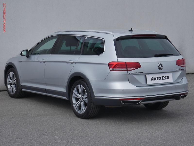 Volkswagen Passat (2017) 2.0TDi, ČR, DSG, LED, navi - fotka 6 z 23