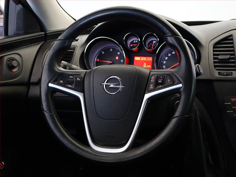 Opel Insignia (2013) Cosmo 2.0 CDTI, 4X4 - fotka 14 z 18
