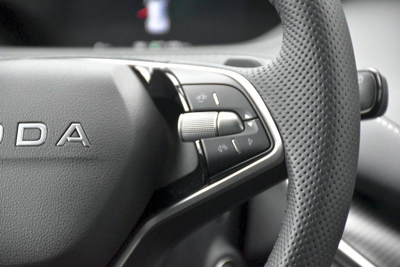 Škoda Elroq (2026) Sportline 85 - fotka 8 z 35