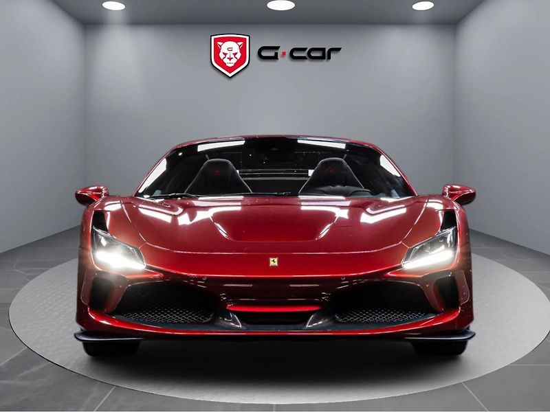 Ferrari F8 Spider Lift - fotka 2 z 12