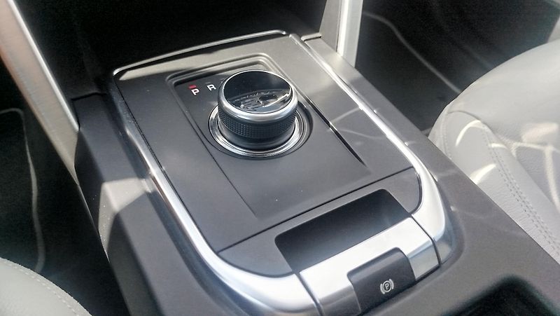 Land Rover Discovery Sport (2018) 2.0 TD4  SPORT  KOUPENO CZ - fotka 9 z 46