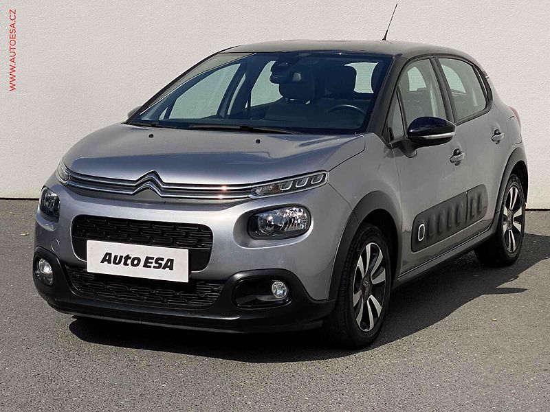 Citroën C3 (2018) 1.2 PT, Shine, navi - fotka 3 z 17