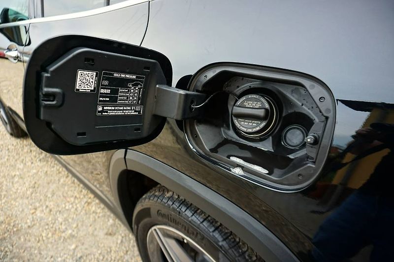 Mercedes-Benz GLA (2023) 4 MATIC 250 165 kW - fotka 23 z 54