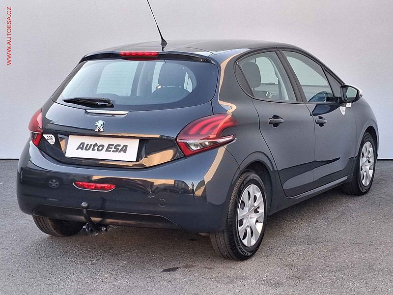 Peugeot 208 (2017) 1.2 PT, AC, TZ, tempo - fotka 4 z 14