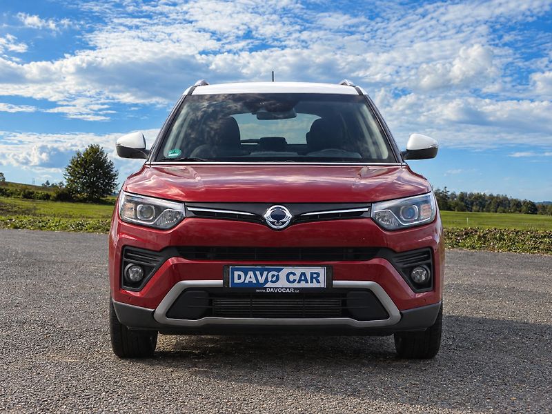 SsangYong Tivoli 1,5 T-GDI 120kW Grand Automat - fotka 2 z 33