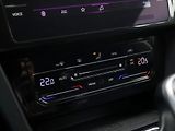 Volkswagen Passat 1,5 TSI 110kW Business - náhled 22