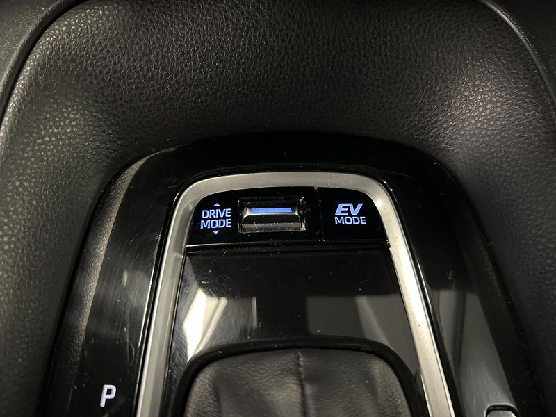 Toyota Corolla (2023) 1.8 Hybrid AT LED Kamera - fotka 10 z 26