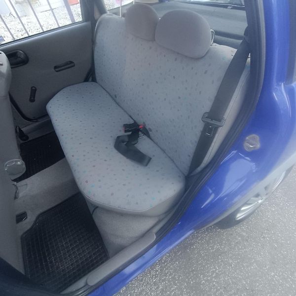 Opel Corsa 1.0-12V/40kW - fotka 11 z 20