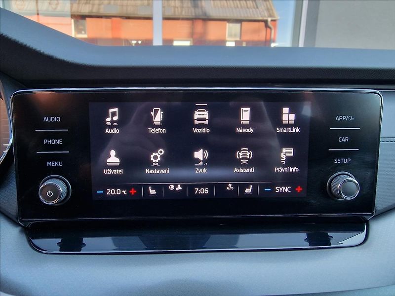 Škoda Octavia 2.0 TDI DSG,REZERVACE - fotka 25 z 50