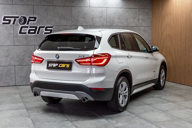 BMW X1 xDrive20d 140kW*SPORT LINE*ČR* - fotka 6 z 45