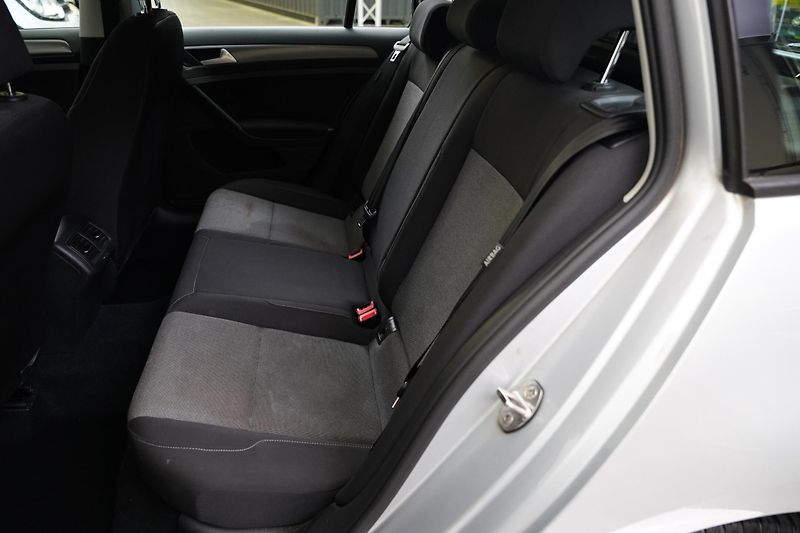 Volkswagen Golf - fotka 25 z 26