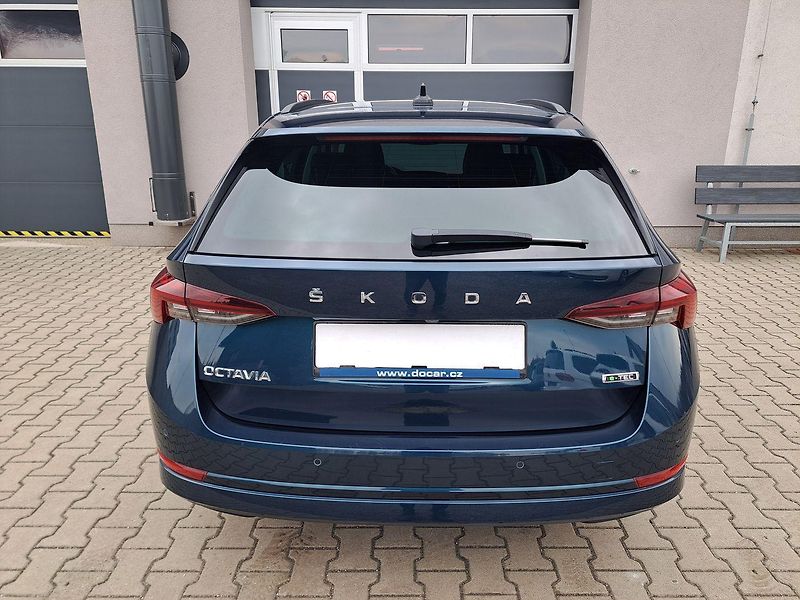 Škoda Octavia (2022) 1.0 TSI E-TEC DSG7, ZÁRUKA - fotka 10 z 33