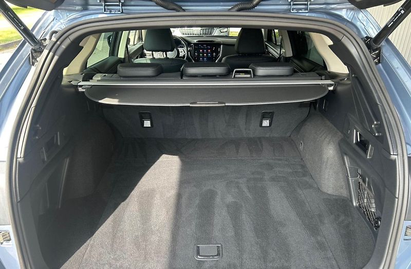 Subaru Outback 2.5i 4WD Comfort + tažné - fotka 12 z 13