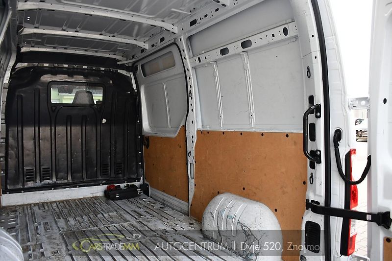 Renault Master 2.3dCi 100kW 1M L2H2 - fotka 31 z 35