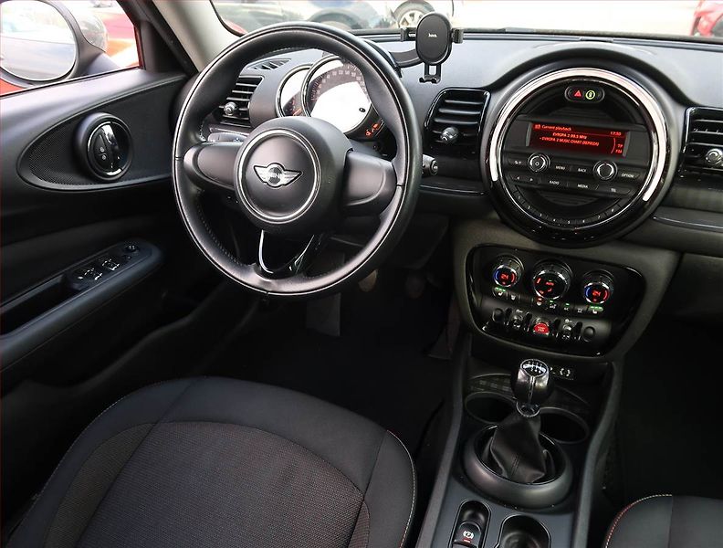 Mini Clubman (2018) One, Serv.kniha, Park. senzory - fotka 7 z 19