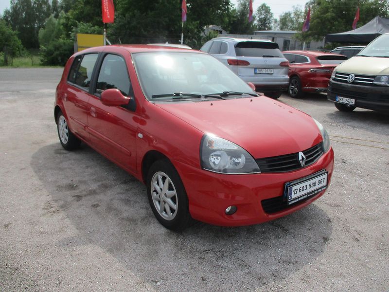 Renault Clio (2009) 1,2 - fotka 2 z 9