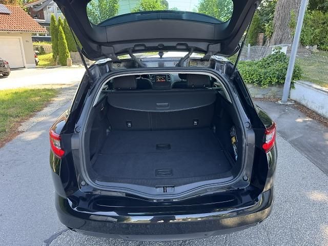 Renault Mégane (2019) 1.3 TCe Limited, NOVÝ MOTOR! - fotka 9 z 35