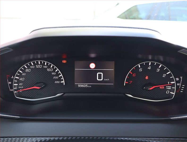 Peugeot 208 (2020) Active 1.2 PureTech - fotka 10 z 14