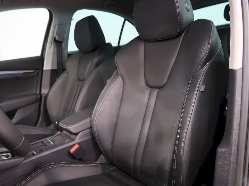 Škoda Octavia (2025) EXCLUSIVE 2.0TDI 110KW DSG MAT - fotka 21 z 41