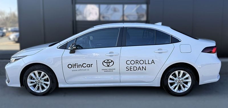 Toyota Corolla Comfort Tech - fotka 3 z 6