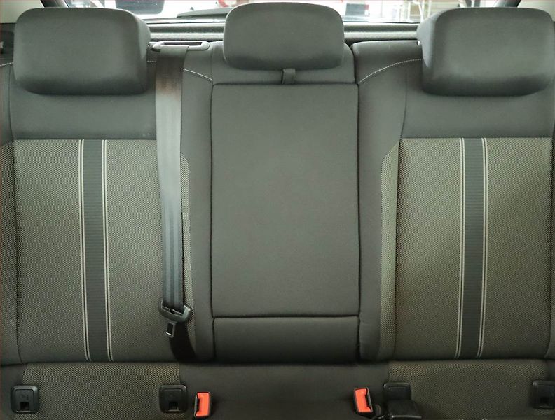 Volkswagen T-Roc (2019) Style 1.0 TSI, Navi, Tempomat - fotka 10 z 17