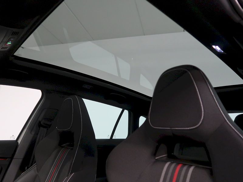 Škoda Scala (2025) MONTE CARLO 1.0TSI 85KW DSG PA - fotka 15 z 38