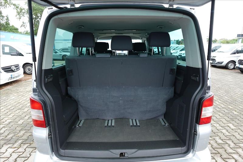Volkswagen Multivan 2,5 TDi  7 MÍST AUTO KLIMA - fotka 11 z 30