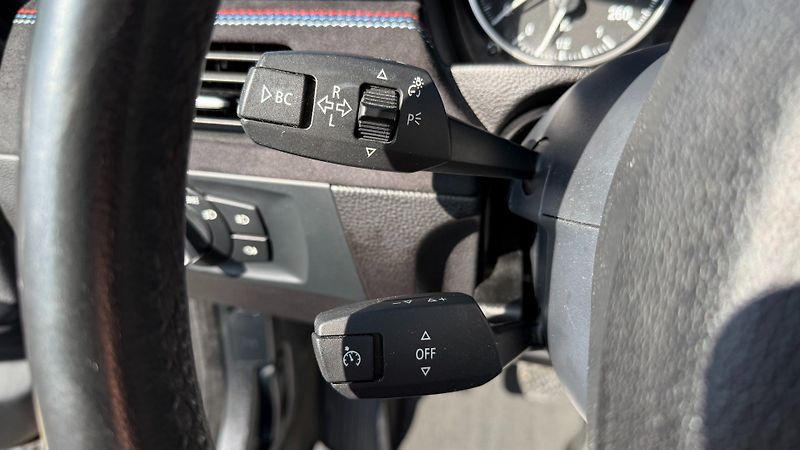 BMW Řada 3 (2009) 318i 105kW *Alu*Keyless*Klima* - fotka 13 z 24
