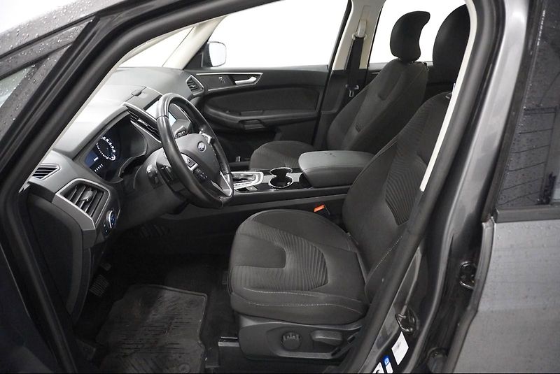 Ford S-MAX  2,0 TDCI 110kW AUTOMAT - fotka 16 z 35