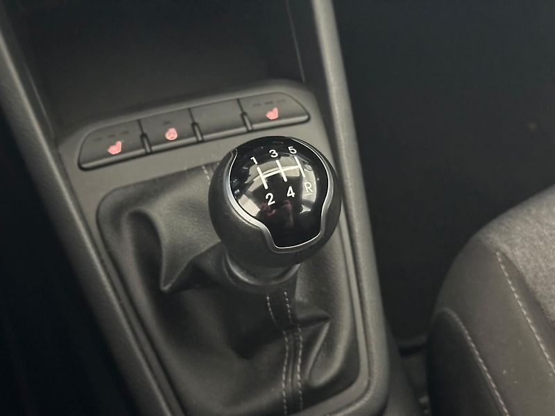Kia Stonic (2024) 1.2 DPi,79HP,ČR,1.maj.záruka - fotka 16 z 22