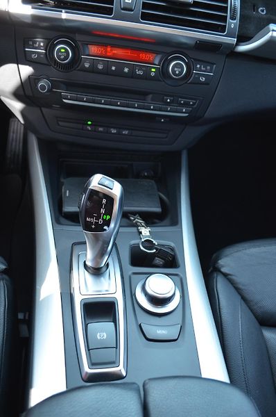 BMW X5 (2007) 3,0 D (M57) 173kW, 4x4, M pack - fotka 15 z 46