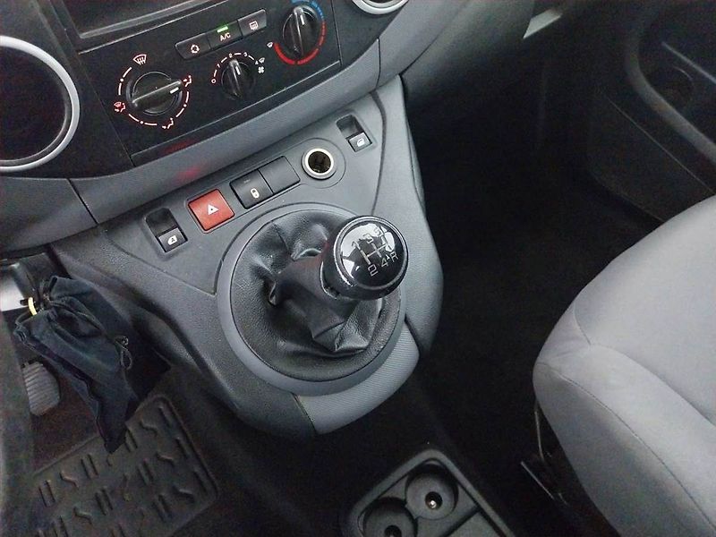 Citroën Berlingo (2012) 1.6 VTi, 5Míst, Klima - fotka 13 z 14