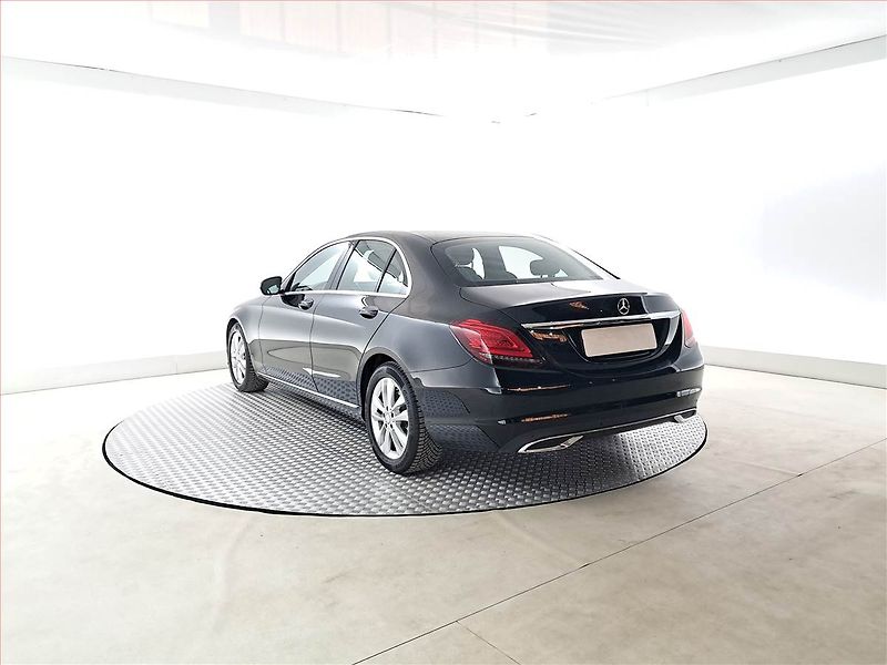 Mercedes-Benz Třídy C (2020) C 200 d - fotka 4 z 18