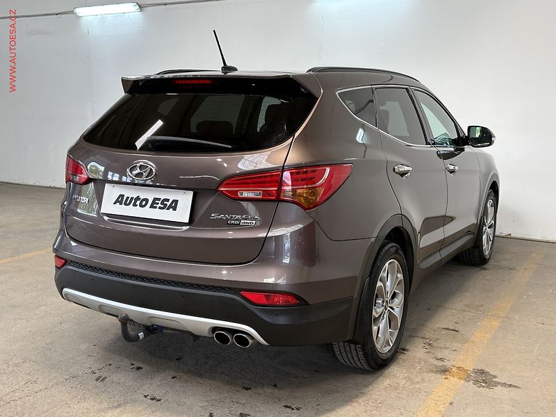 Hyundai Santa Fe (2015) 2.2CRDi 4x4, ČR, AT - fotka 4 z 20