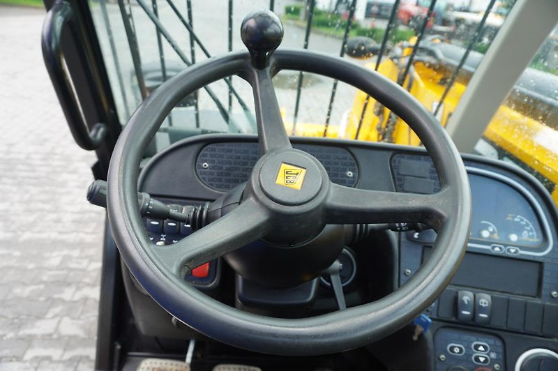 JCB (2019) 535-95 / 3.5 T / range 9.5 m - fotka 22 z 24