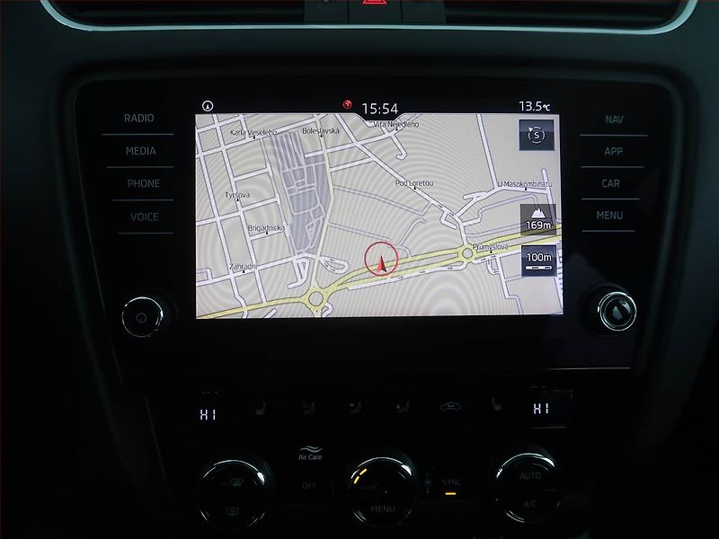 Škoda Octavia (2018) 1.6 TDI, Automat, Navi - fotka 17 z 20