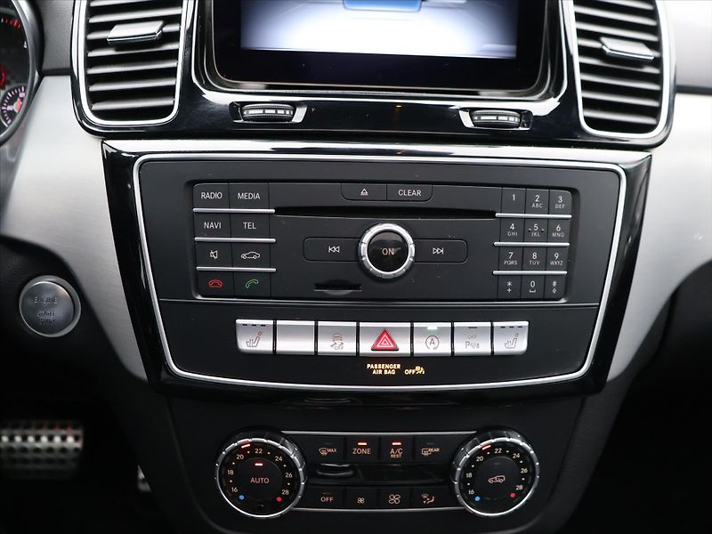 Mercedes-Benz GLE 3,0 350d 190 kW 4MATIC AMG - fotka 22 z 35