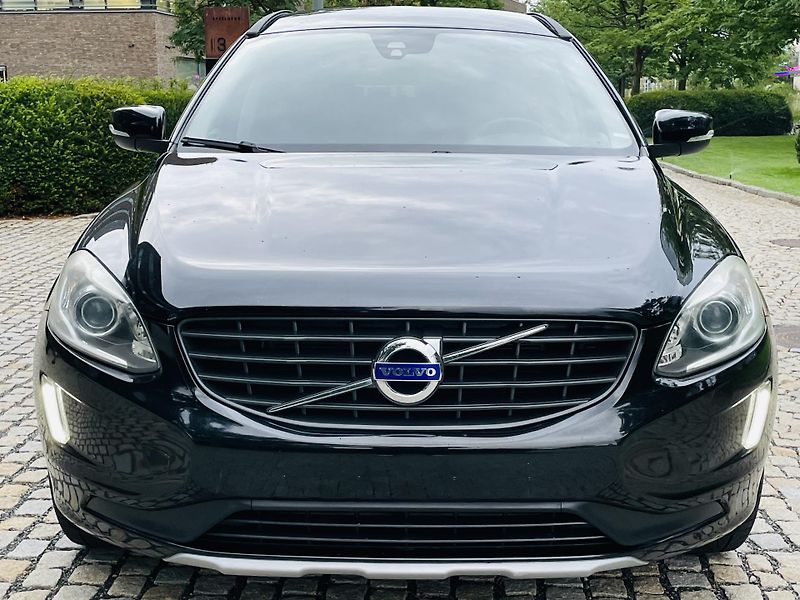 Volvo XC60 2.4D 4x4 AUT SERVISKA TAŽNÉ - fotka 7 z 43
