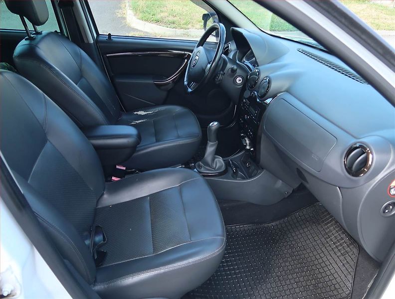 Dacia Duster (2011) 1.6 16V, LPG, nová STK - fotka 9 z 13