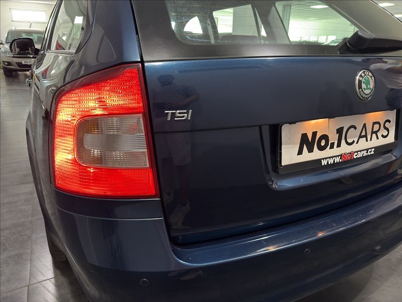 Škoda Octavia 1,4   TSI 90KW BEZ KOROZE STK - fotka 19 z 22