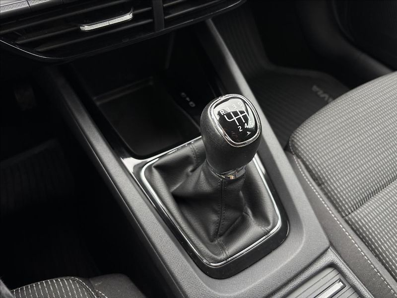 Škoda Octavia 2,0 TDI 85kW Ambition MAN - fotka 30 z 31