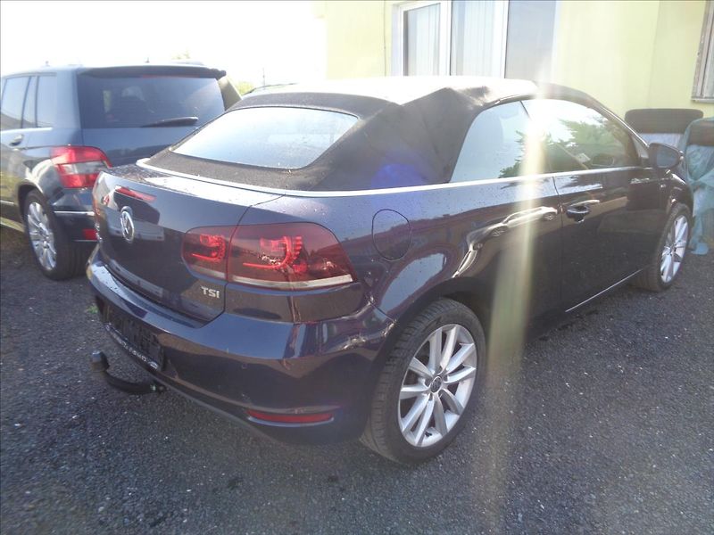 Volkswagen Golf 1,2 - fotka 8 z 13