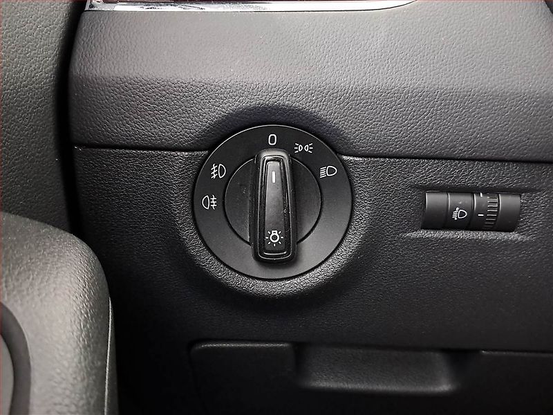 Škoda Octavia (2016) 1.6 TDI, Navi, Tempomat - fotka 17 z 17